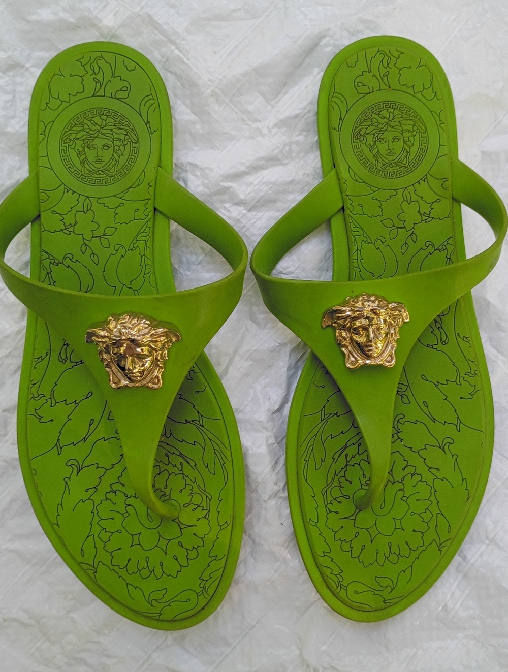 Versace Green Medusa Logo Thong Sandals - Picture 2 of 8